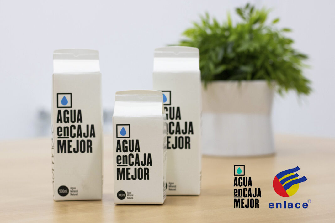 agua en caja