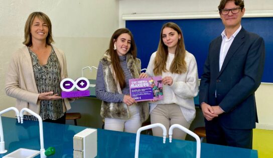 Dos alumnas de 2º de Bachillerato ganan la I Edición del Concurso Iberia Makers de DXC Technology