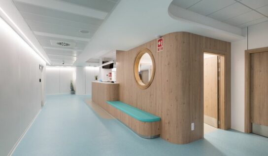 Revestimientos Gerflor para la nueva y premiada área de Maternidad del Hospital Punta de Europa