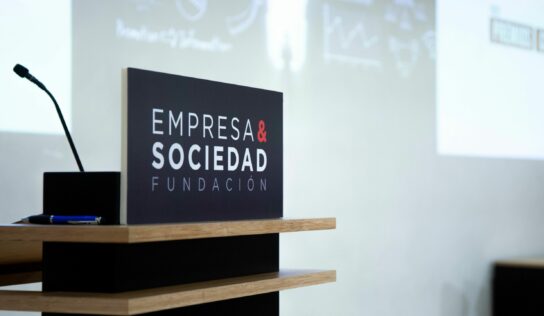 Abierta la convocatoria de los IX Premios Comprendedor, que reconocerán casos de colaboración entre grandes compañías y startups