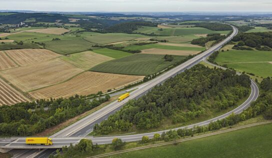DHL Freight introduce el servicio GoGreen Plus para descarbonizar el transporte por carretera