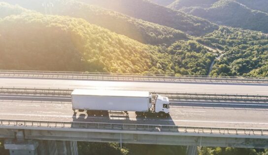 Aspectos que influyen en el precio de los transportes de mercancías, según Top Courier