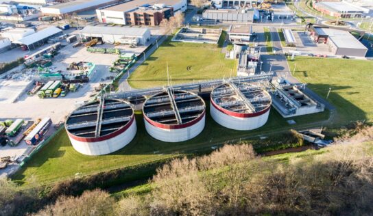 Schneider Electric y Royal HaskoningDHV transforman el tratamiento de aguas residuales con una plataforma de automatización de nueva generación