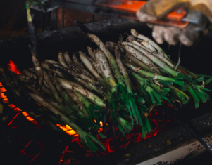 Teca Sàbat detalla los principales consejos para preparar una excelente calçotada