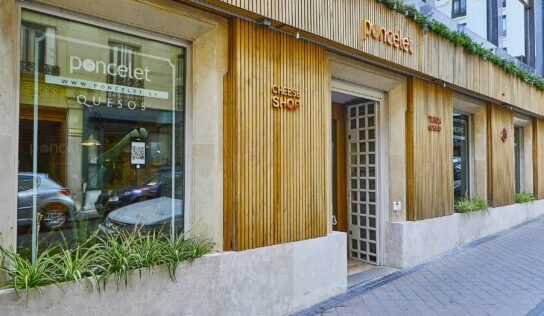 Poncelet, la ventana al queso europeo en Madrid, presenta su obrador especializado en el Día del Queso