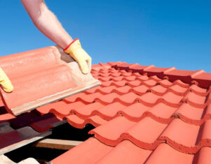 Reparación de tejados: Mantén tu hogar seguro y protegido