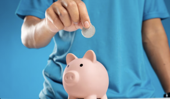El español medio trata de destinar 120€ mensuales para ahorrar e invertir según Civislend
