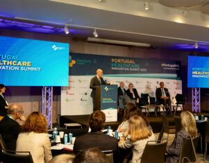 La innovación tecnológica y terapéutica exige innovar en la organización y la gestión de la salud