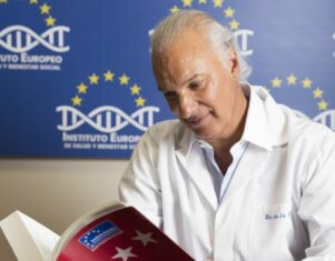 Gran reconocimiento del instituto de cardiología de México al tratado del corazón del Dr. Manuel de la Peña