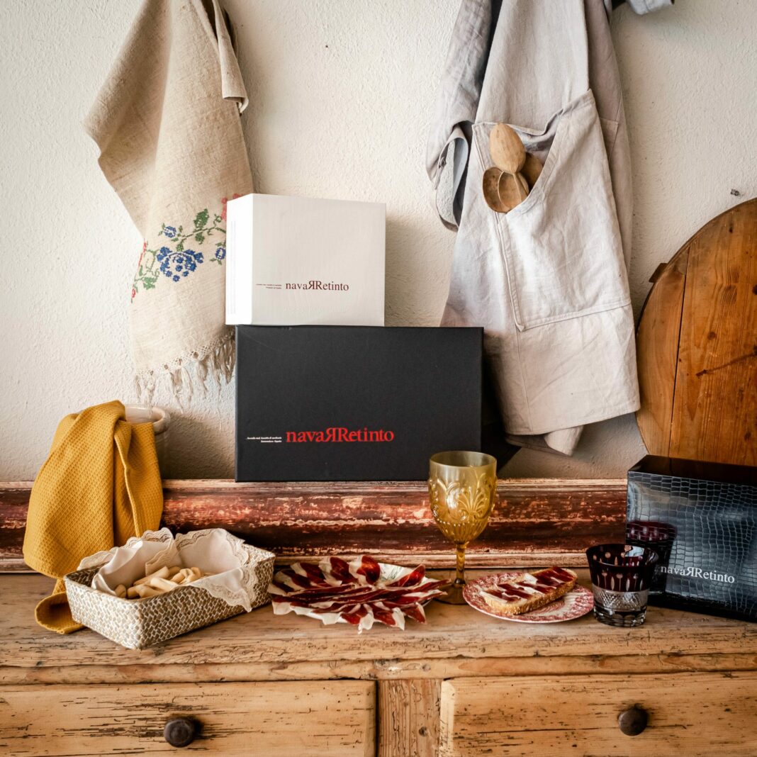Navarretinto Ibéricos acerca el jamón de bellota 100% ibérico mención exclusiva «Pata Negra» a los hogares españoles esta Navidad