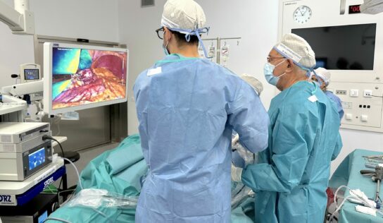 Realizan con éxito una cirugía laparoscópica con rayos infrarrojos a una paciente diabética y con obesidad mórbida