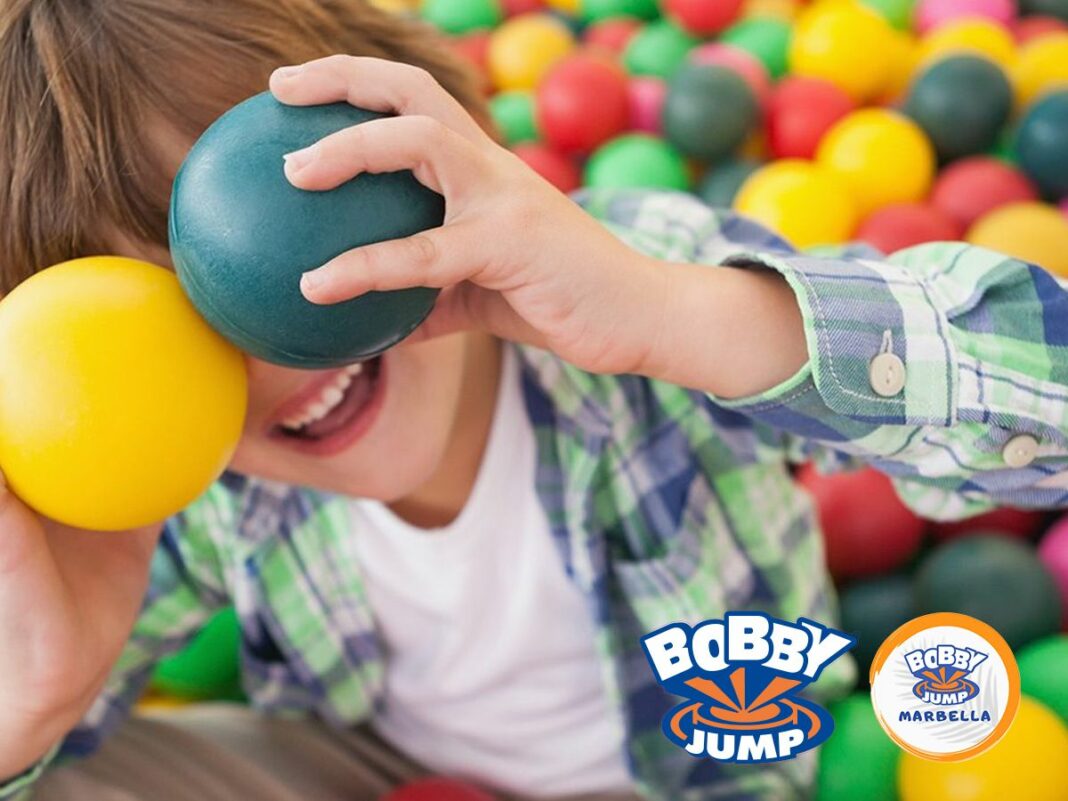 Bobby Jump revoluciona los cumpleaños en Málaga con su mega Parque de Bolas y Camas Elásticas