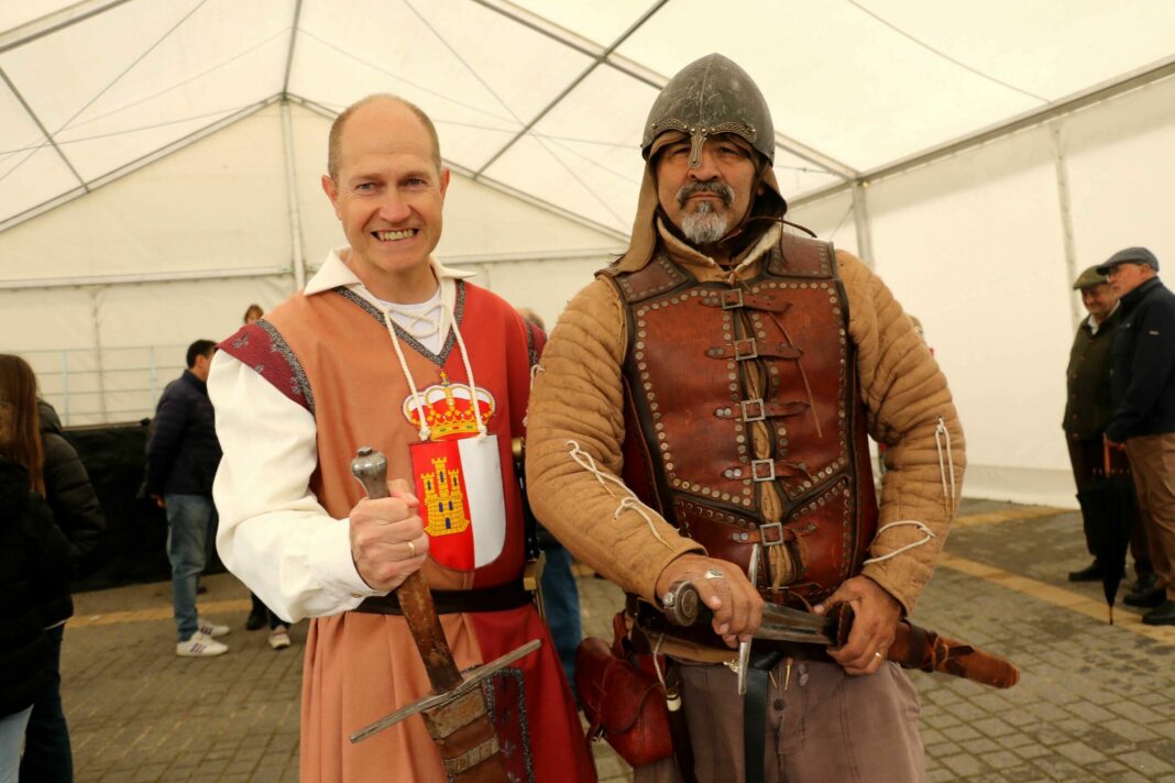 La historia y tradiciones de Pareja brillan en la IX Edición de la Feria Medieval