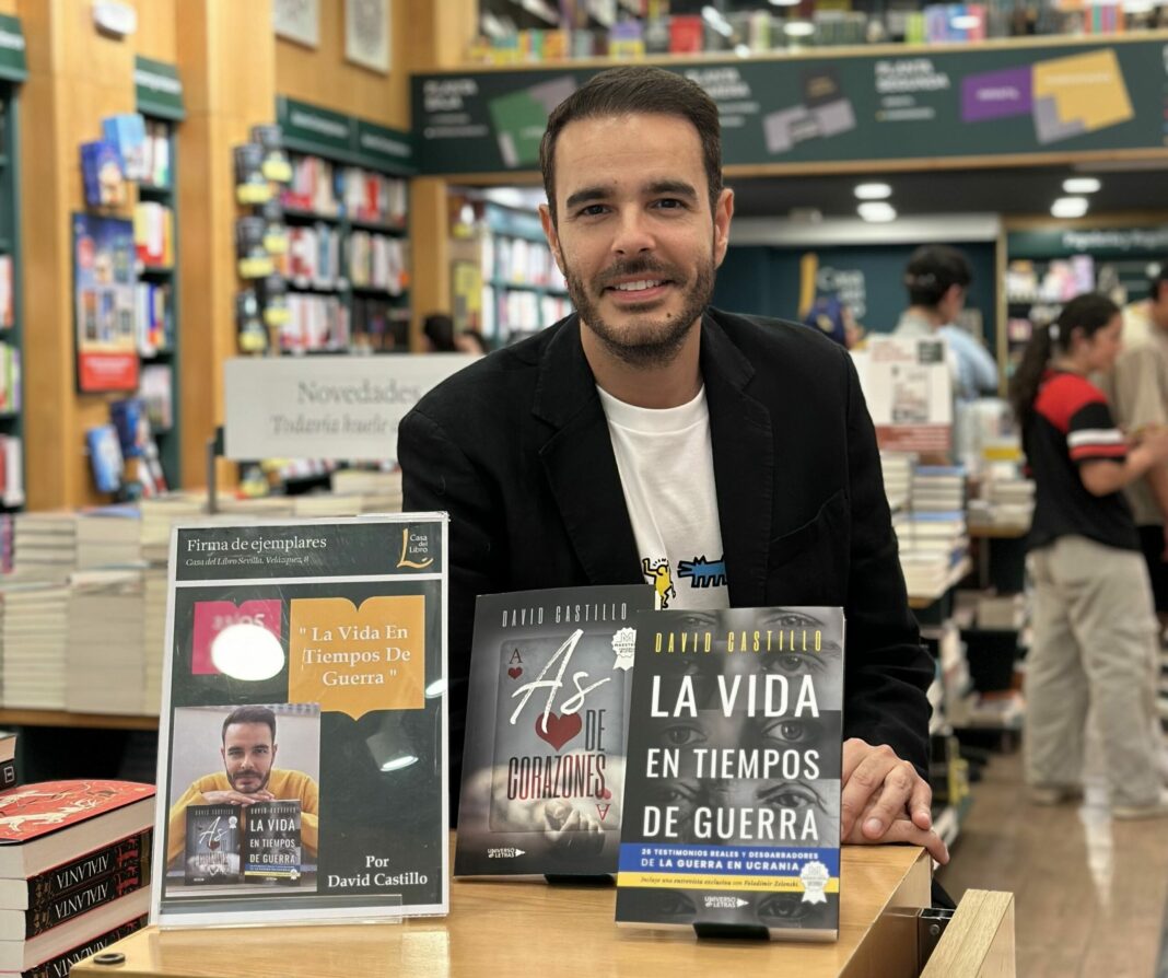 Sevilla acoge con éxito a David Castillo, el escritor del único libro en Europa que ha dado voz a las personas que están sufriendo las consecuencias de la guerra