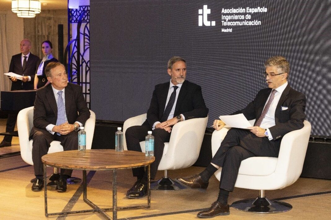 Los ingenieros de telecomunicación son la pieza clave en la edificación inteligente y el diseño de las ciudades del futuro, según La Asociación Española de Ingenieros de Telecomunicación de Madrid